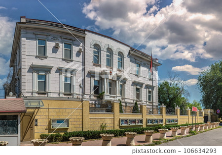 Chinese Consulate General in Odessa, Ukraine 106634293