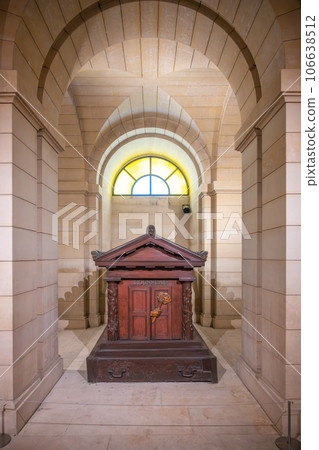 The Tomb of Jean-Jacques Rousseau in the crypt of Pantheon in Paris, France The Tomb of Jean-Jacques Rousseau in the crypt of Pantheon in Paris, France 106638512