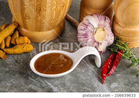 Indian curry sauce in the bowl Indian curry sauce in the bowl 106639633