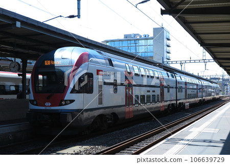 Swiss Federal Railways double-decker train (ReBe511 type) Swiss Federal Railways double-decker train (ReBe511 type) 106639729