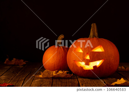 Halloween pumpkins 106640583