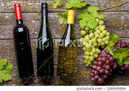 Wine bottles and grape Wine bottles and grape 106640964