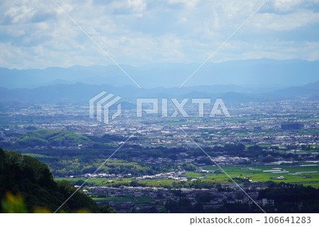 A distant view of Fujiwara-kyo from the summit of Mt. Wakakusa A distant view of Fujiwara-kyo from the summit of Mt. Wakakusa 106641283