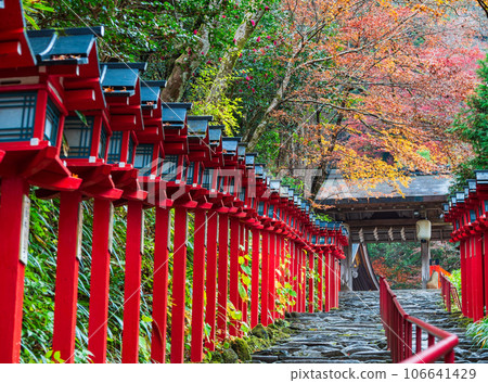 Kifune Shrine in Kyoto in autumn 106641429