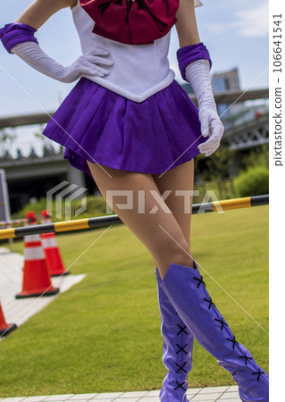 穿著水手服的女人美麗的下半身 穿著水手服的女人美麗的下半身 106641541