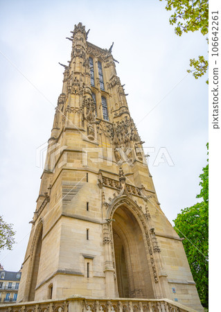 Saint James Tower, French: Tour Saint-Jacques. Flamboyant Gothic tower monument in Paris, France Saint James Tower, French: Tour Saint-Jacques. Flamboyant Gothic tower monument in Paris, France 106642261