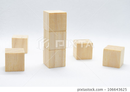 Wooden cube with customizable space for text or ideas. Copy space. Wooden cube with customizable space for text or ideas. Copy space. 106643625