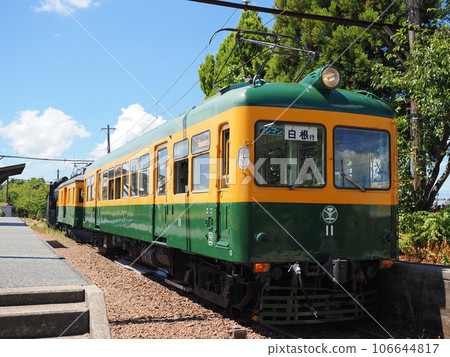Niigata Kotsu Electric Railway Line Old Tsukigata Station Pumpkin Train Moha No. 11 electric passenger car (Moha 10 type No. 11) 106644817