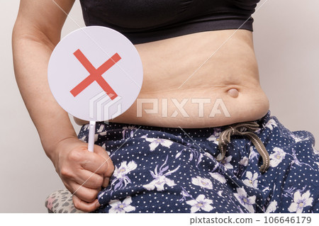 [Debeso plate with an overweight housewife] 106646179