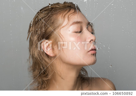 女生 女孩 女性 106650892