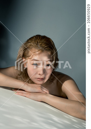 female, lady, woman 106650929