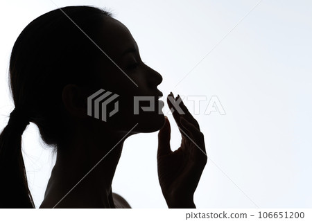 美麗的女人輪廓剪影 106651200