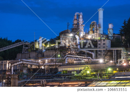 [Gunma Prefecture] Annaka Station/factory night view 106653551