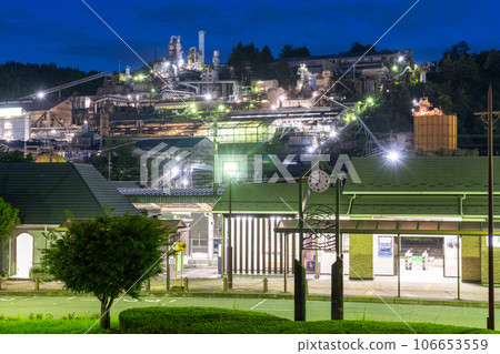 [Gunma Prefecture] Annaka Station/factory night view 106653559