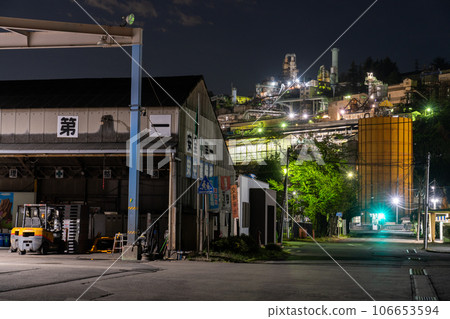 [Gunma Prefecture] Annaka Station/factory night view 106653594
