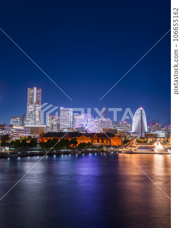 Yokohama Minatomirai district night view Landmark Tower Red Brick Warehouse Ferris wheel Yokohama Minatomirai district night view Landmark Tower Red Brick Warehouse Ferris wheel 106655162