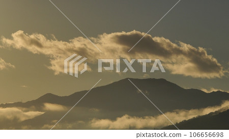 Kishu Fuji in early autumn and clouds illuminated by the morning sun, telephoto, 230905am Kishu Fuji in early autumn and clouds illuminated by the morning sun, telephoto, 230905am 106656698