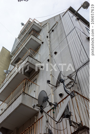 Old and very beautiful building in Kurashiki city, Okayama prefecture, Japan 106657619