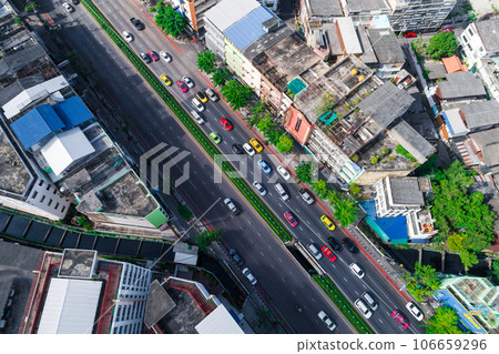 Bangkok metropolis with modern building in the city Bangkok metropolis with modern building in the city 106659296