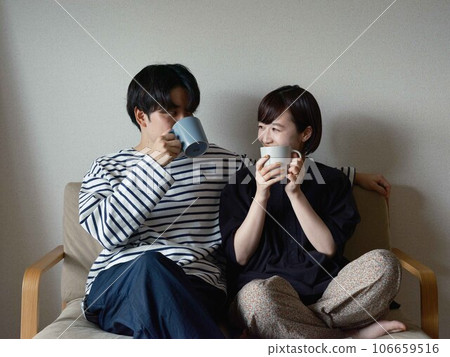 couple's daily life couple's daily life 106659516