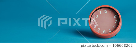pink clock without hands, banner format 106668262