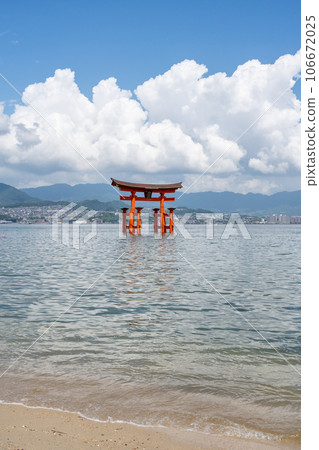 Itsukushima shrine  106672025