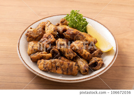 Deep-fried offal (pork offal) 106672036
