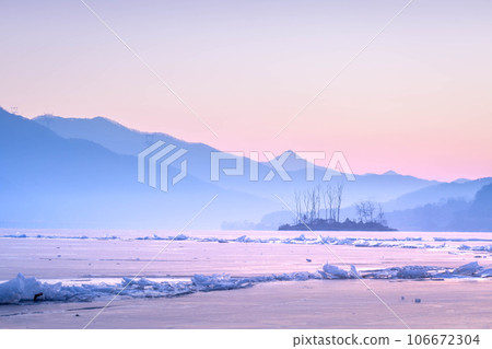 Winter in Korea, Dumulmeori and Ice lake of Yangpyeong in Winter in korea, South Korea. Winter in Korea, Dumulmeori and Ice lake of Yangpyeong in Winter in korea, South Korea. 106672304