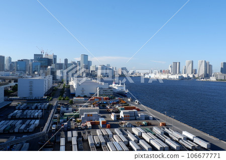 從彩虹橋看到的芝浦碼頭 從彩虹橋看到的芝浦碼頭 106677771