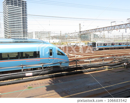Train Romancecar Sotetsu Line 106683542