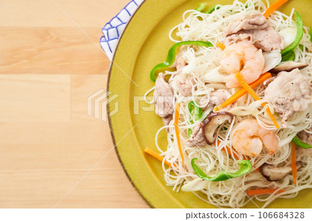 Grilled rice noodle Grilled rice noodle 106684328