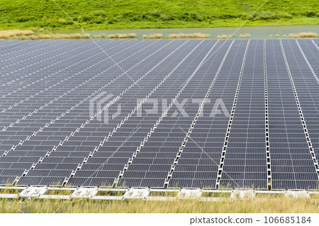 View of the floating Solar power system on the flood detention basin in Kaohsiung, Taiwan. 106685184