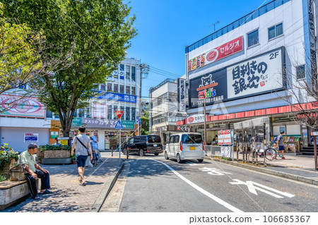 Urban scenery of Yokohama City, Kanagawa Prefecture Wadamachi Station 106685367