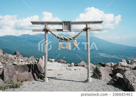 Torii of Kurumayama Shrine Torii of Kurumayama Shrine 106685461