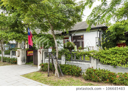 Victor Star V.I.P. Zone (Shengli Star Village) in Pingtung, Taiwan. which used to be a military dependents village, Has now redeveloped into a cultural and creative park. 106685483