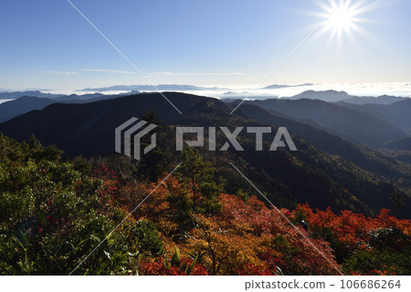 Climbing from Mt. Taishaku to Mt. Tashiro, Fukushima Prefecture 106686264