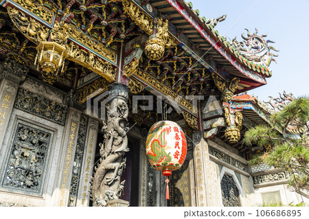 Close-up of lanterns hanging outside Longshan Temple in Taipei, Taiwan. 106686895