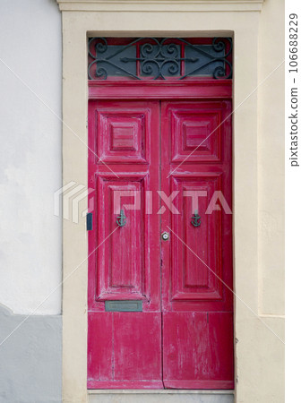 close up retro style old house door of Mediterranean architectural culture in Mediterranean island 106688229