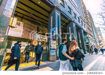 Tokyo cityscape in Japan, overlooking Roppongi Station (Tokyo Metro/Toei Subway), which provides access to Roppongi Hills, etc. 106688263