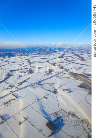 北海道_帶廣機場周邊的雪景鳥瞰圖 106689449