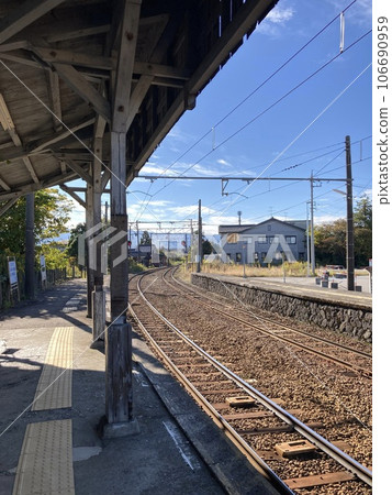 The track will go on and on 106690959