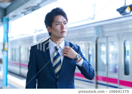 Young men Station home shooting cooperation "Keio Electric Railway Co., Ltd." Young men Station home shooting cooperation "Keio Electric Railway Co., Ltd." 106691379