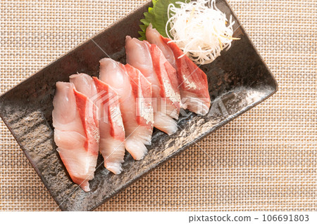 黃尾魚刺身 106691803