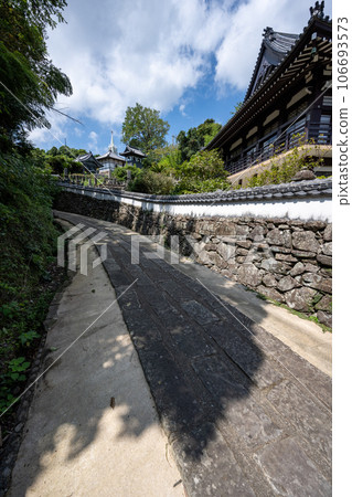 寺廟和教堂景觀(道路) 寺廟和教堂景觀(道路) 106693573