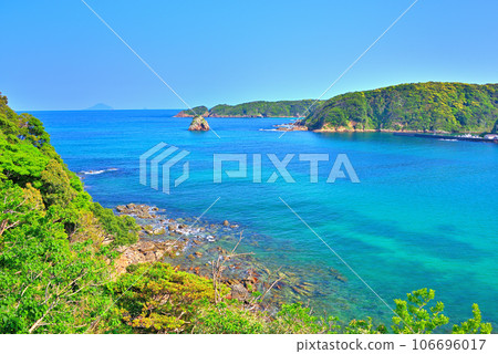 Izu Peninsula, Minami Izu, Sotoura Beach, a quiet cove with many SUPs, from Phoenix Square, Shimoda City, Shizuoka Prefecture (3) 106696017