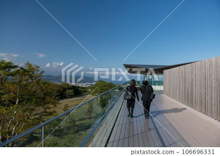 roof top of Nihondaira Terrace with Shimizu city and mt. Fuji, Shizuoka roof top of Nihondaira Terrace with Shimizu city and mt. Fuji, Shizuoka 106696331