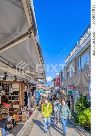 Enoshima Benzaiten Nakamise Street 106697913
