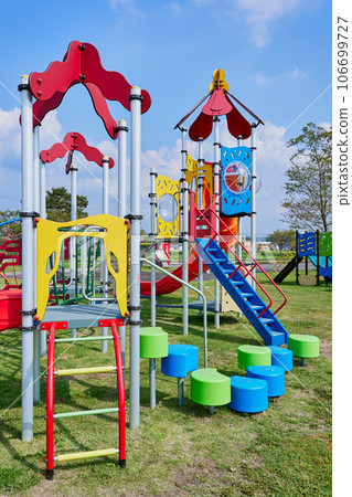 Todoroki Park (Oguchi-sato, Isa City, Kagoshima Prefecture) Complex playground equipment 106699727