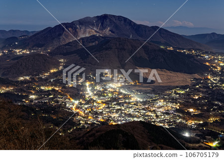 Moonlit Hakone mountain range seen from Mt. Kintoki Moonlit Hakone mountain range seen from Mt. Kintoki 106705179