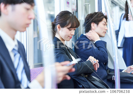 Men and women shooting cooperation "Keioh Electric Railway Co., Ltd." 106706238